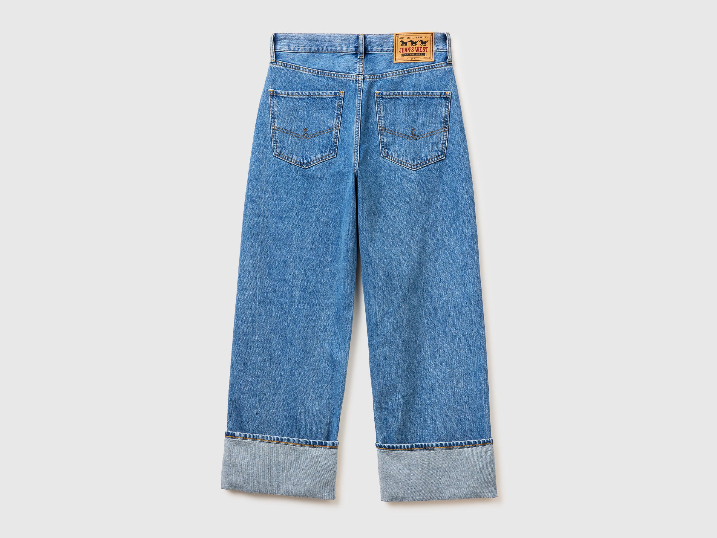 Jeans cropped com dobra lavagem clara - ucb_image_BS