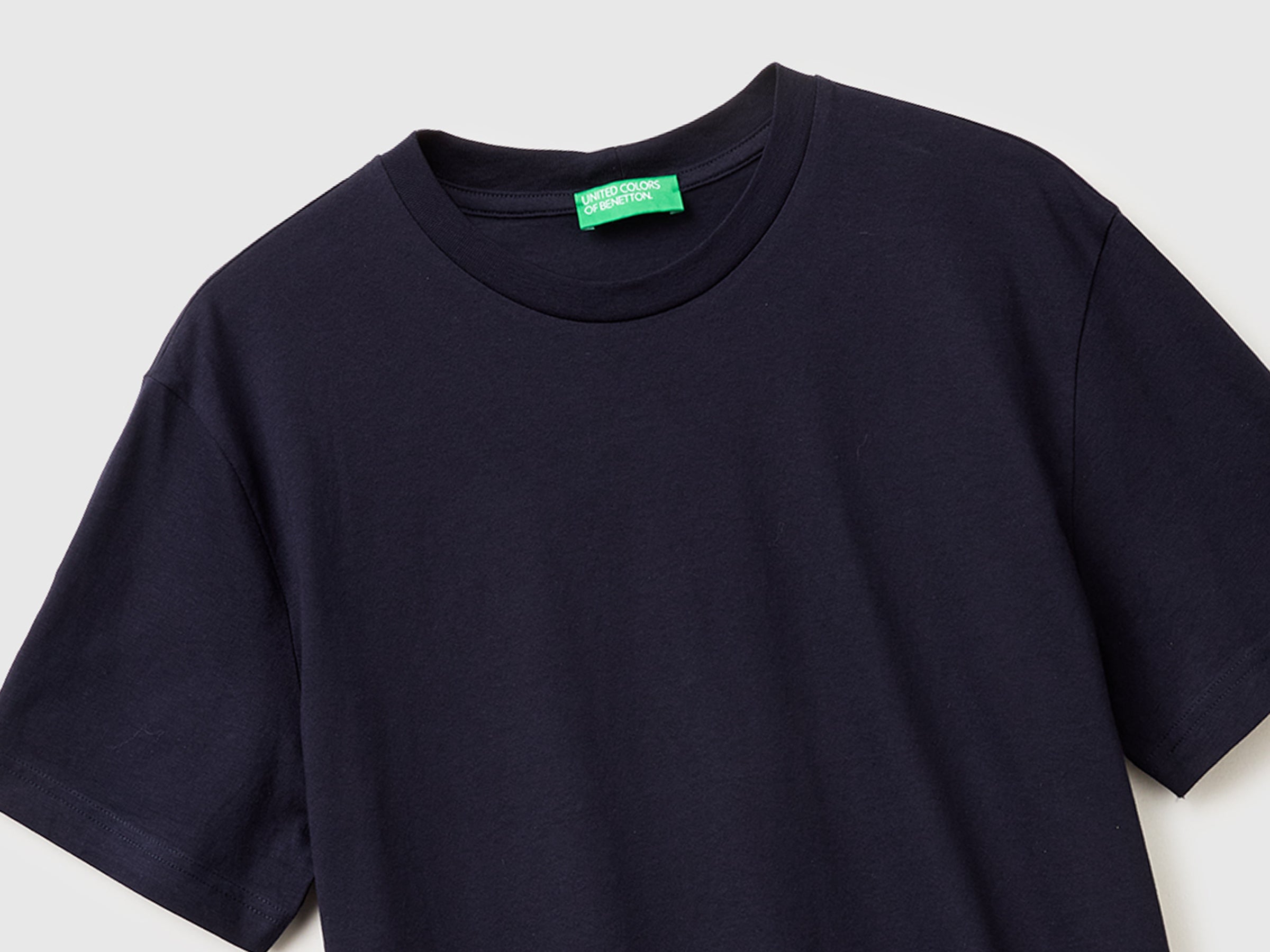 T-shirt azul-escuro - ucb_image_DS1