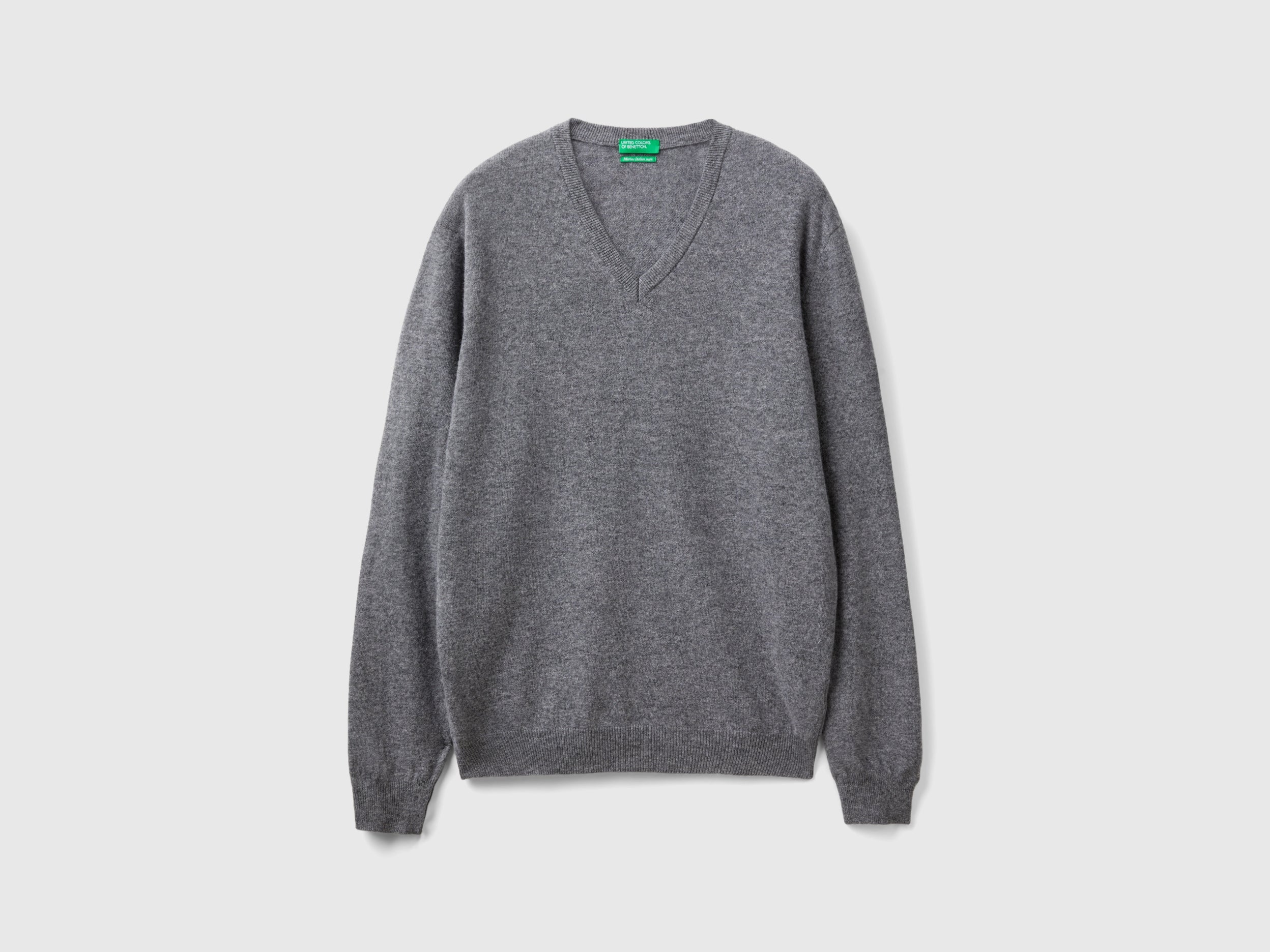 Camisola decote em V cinzenta em pura lã Merino - ucb_image_FS