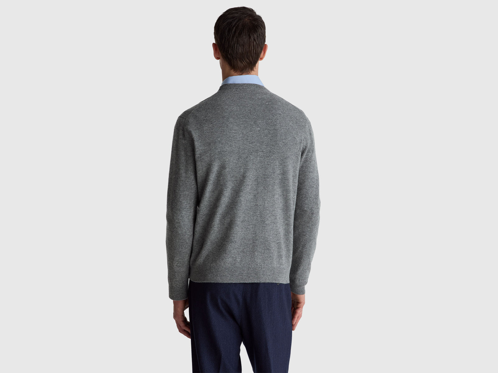 Camisola cinzenta em pura lã Merino - ucb_image_B