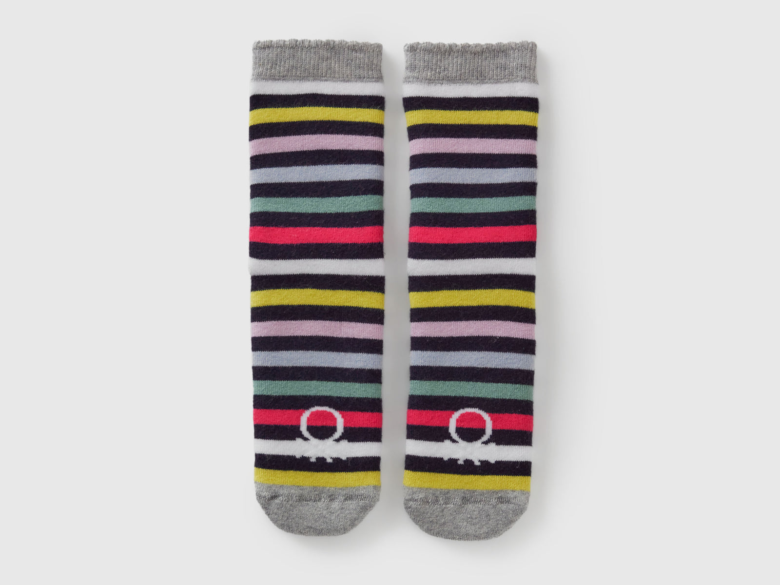 Meias antiderrapantes às riscas - ucb_image_FS
