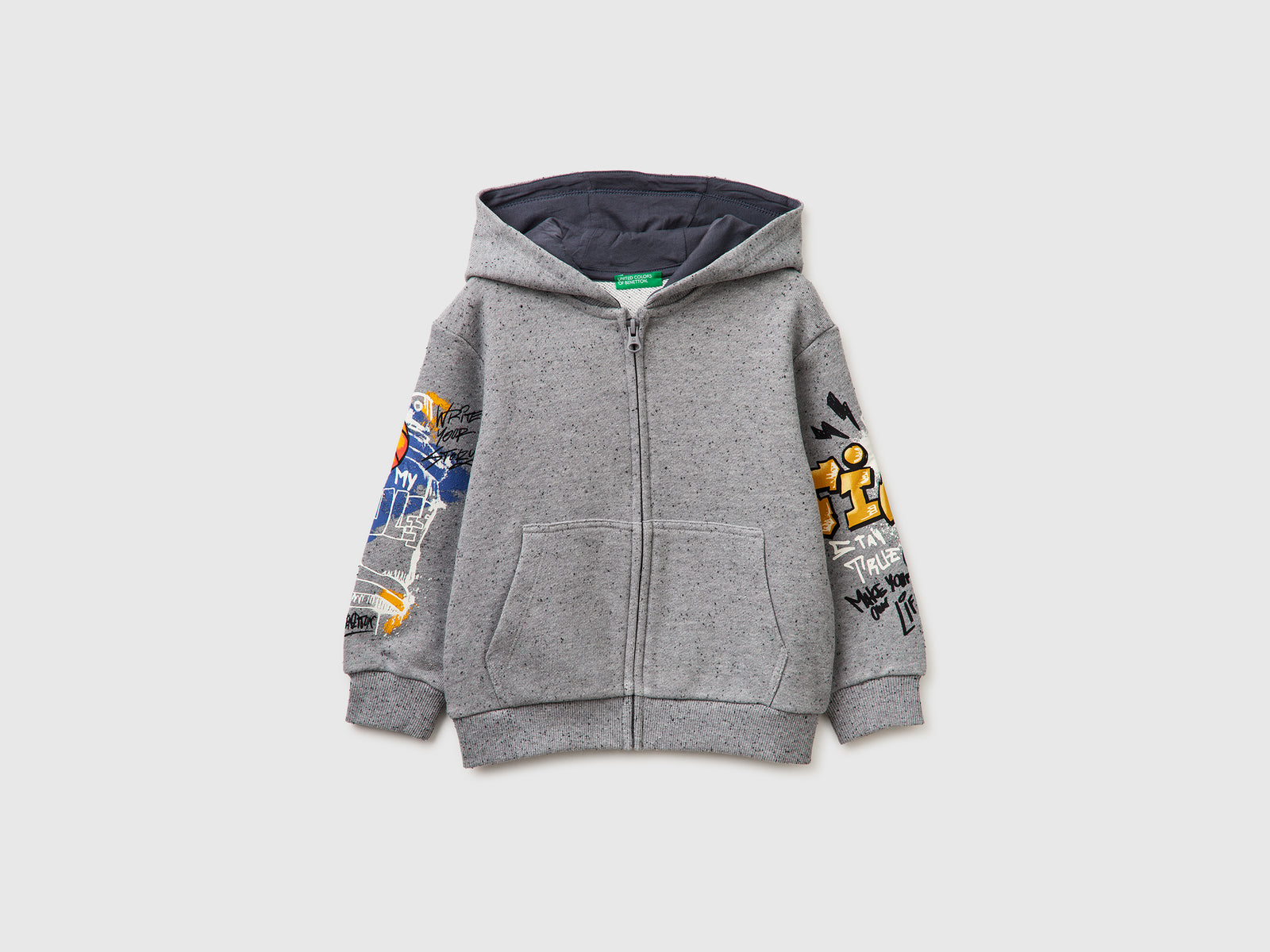 Casaco over fit com fecho de correr e estampas - ucb_image_FS