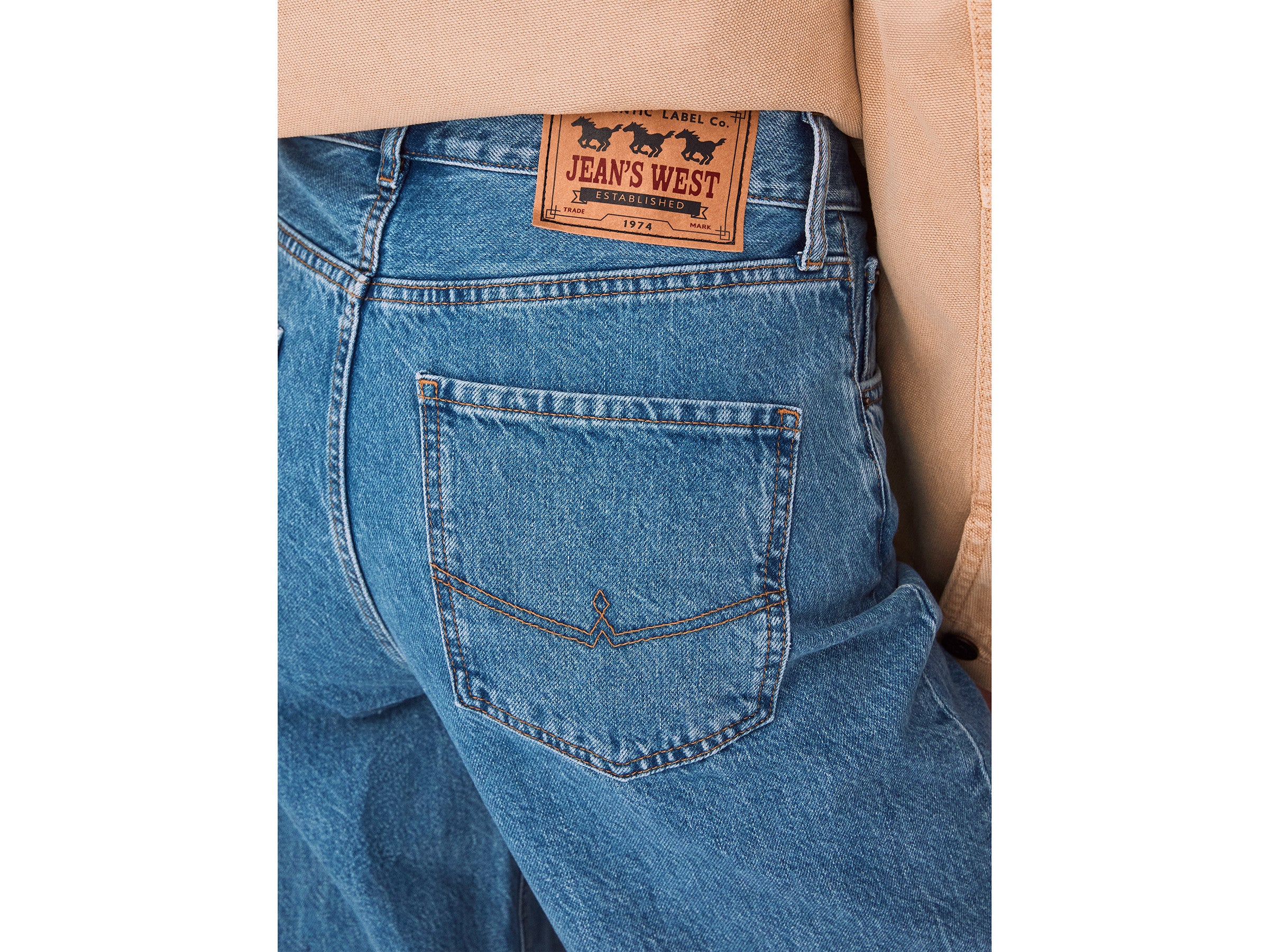 Jeans cropped com dobra lavagem clara - ucb_image_FY