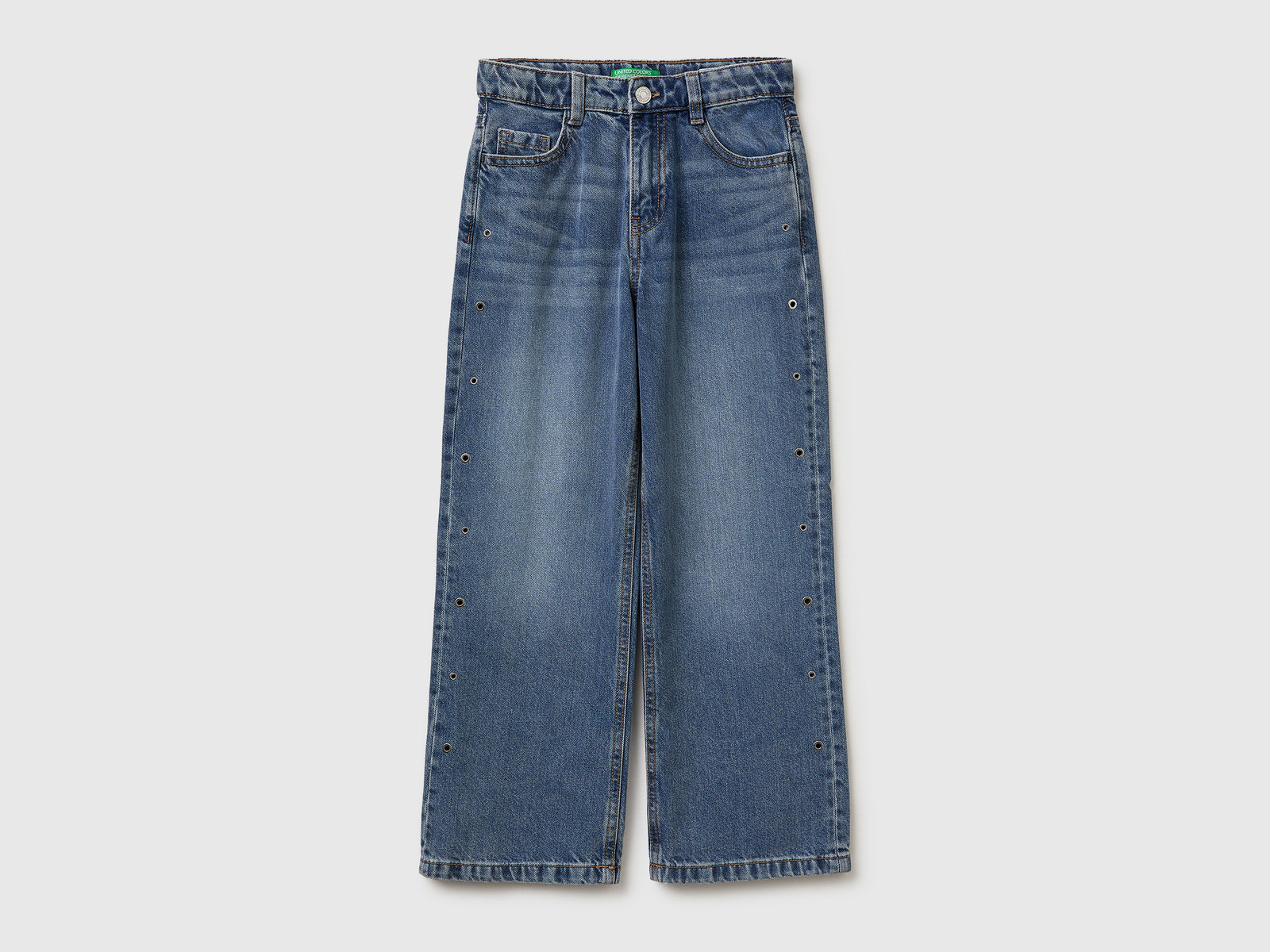 Jeans straight com ilhoses - ucb_image_FS