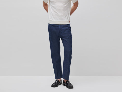 Chinos slim fit em denim leve - ucb_image_F