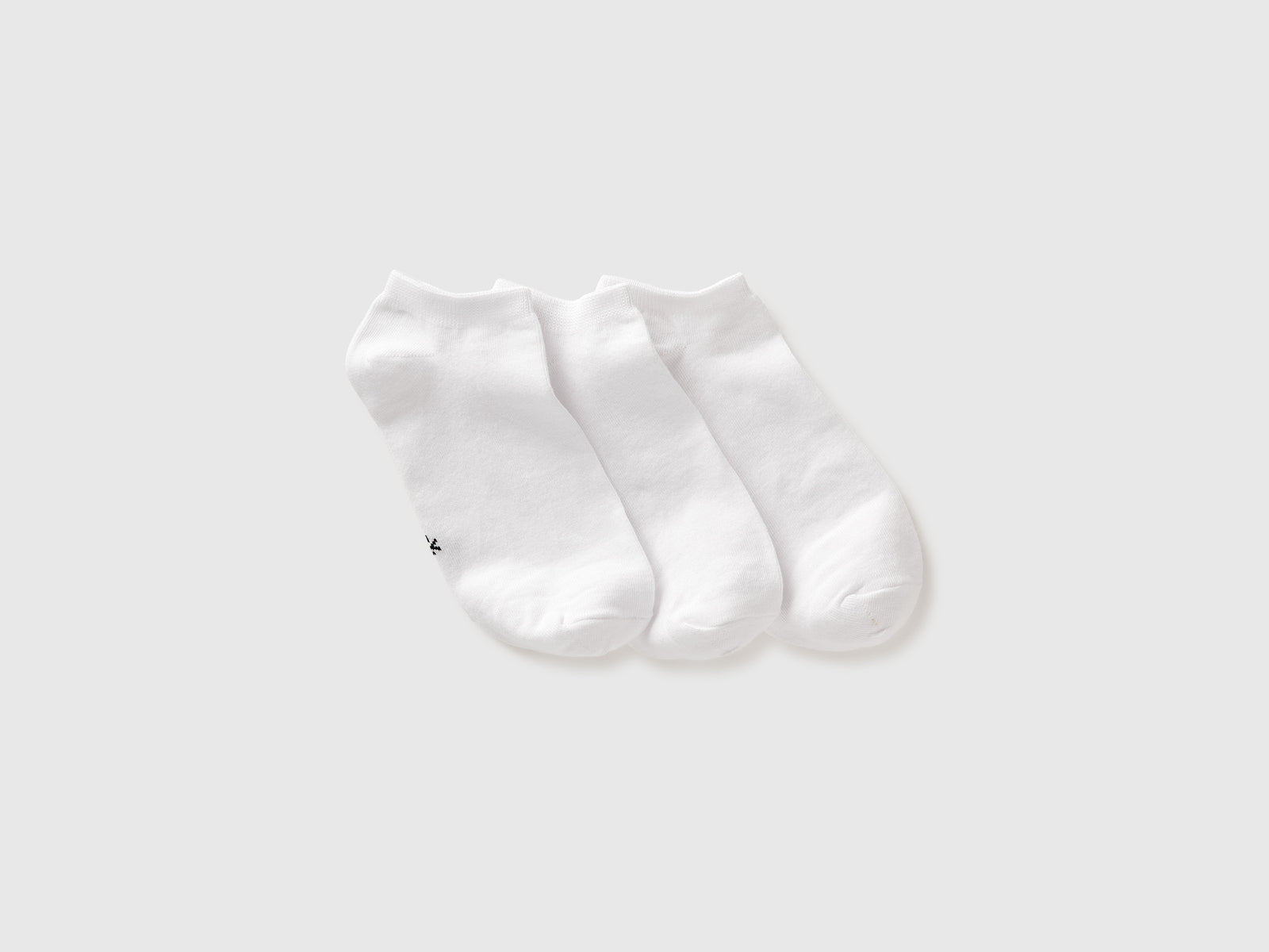 Três pares de meias curtas cor sólida - ucb_image_FS