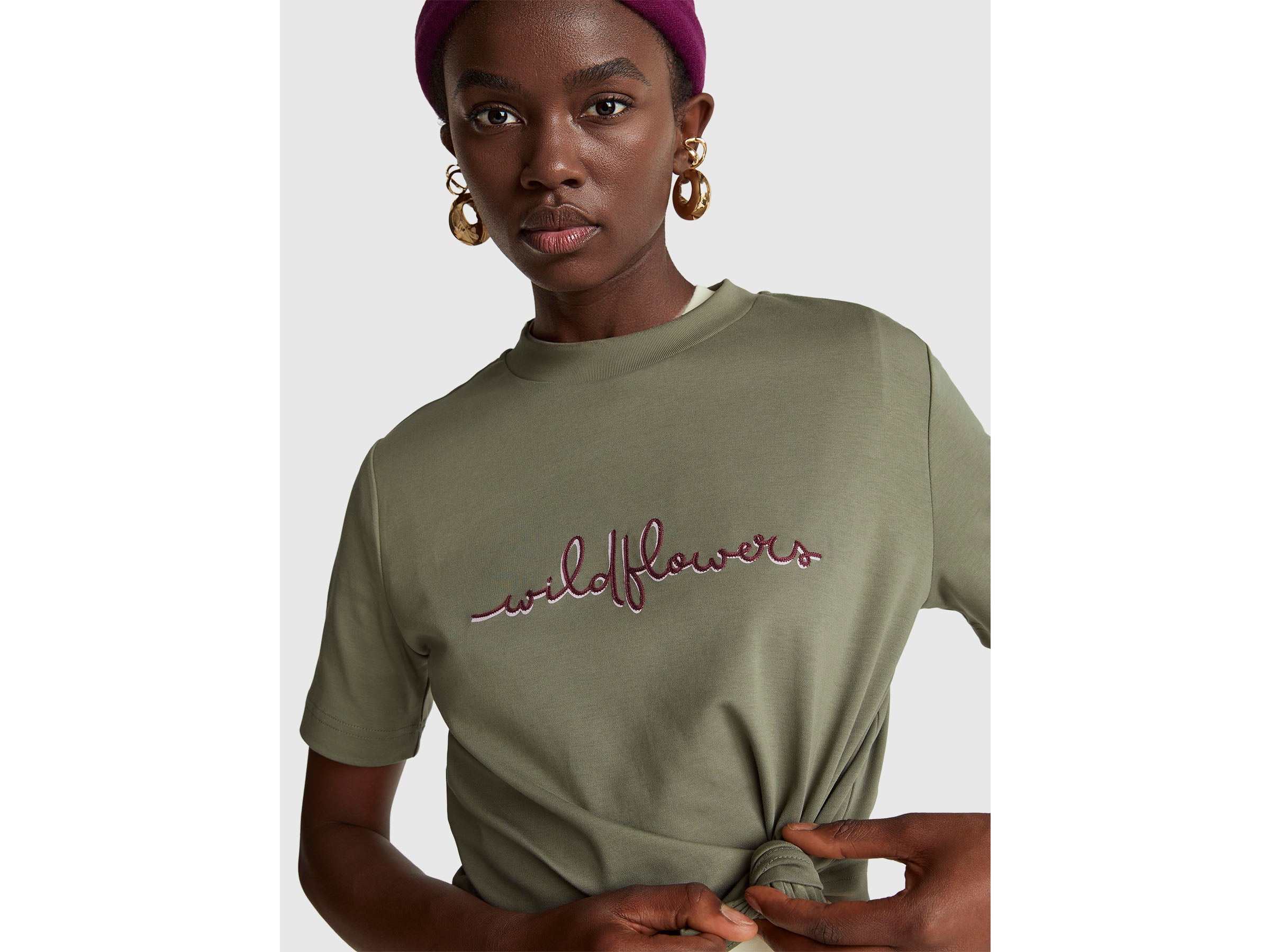 T-shirt com estampa e bordado - ucb_image_FY