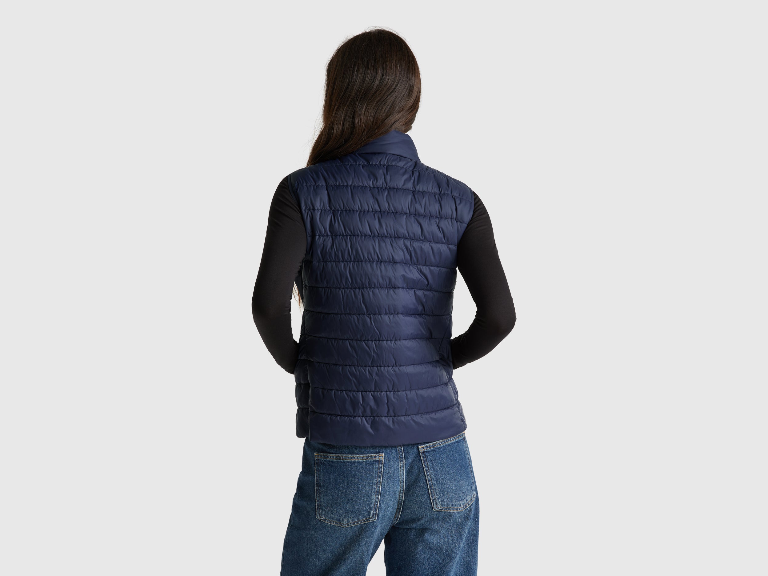 Slim fit padded vest - ucb_image_B