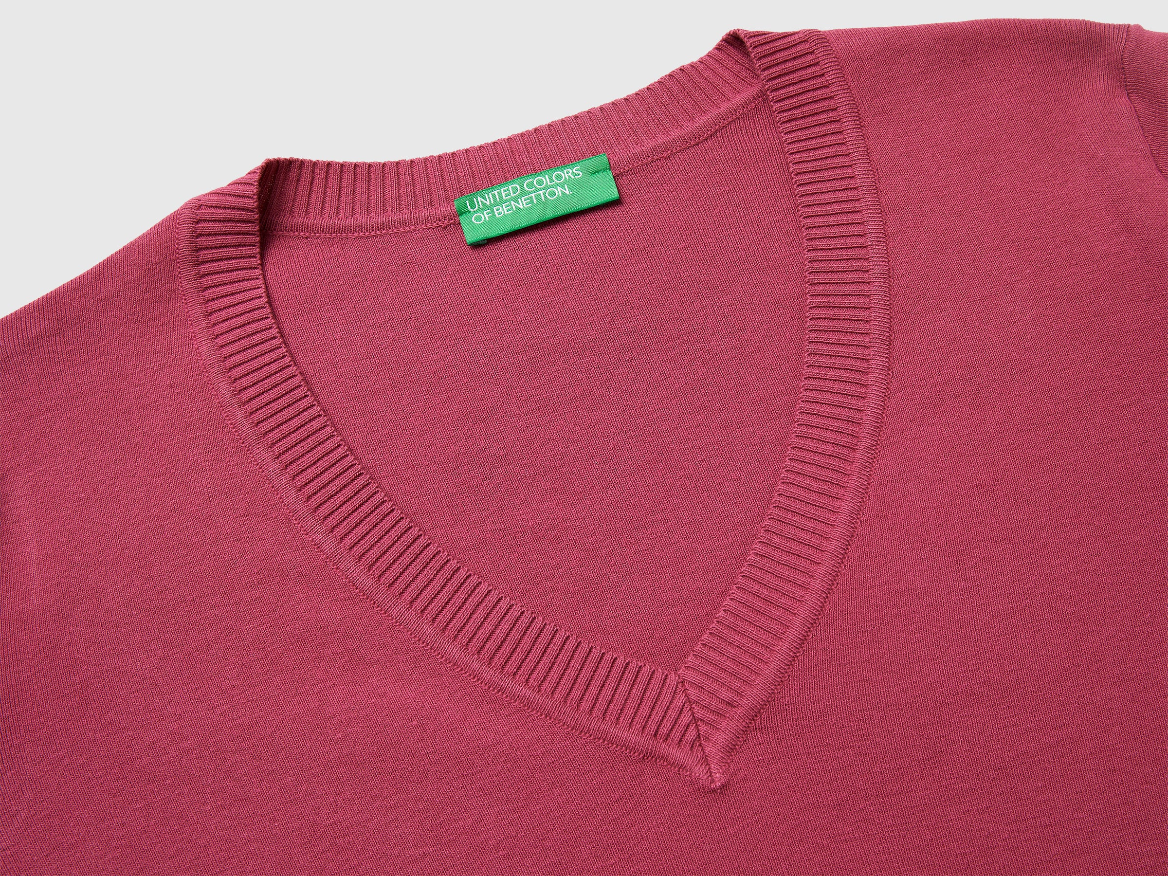 Camisola ameixa em algodão tricot com decote em V - ucb_image_DS1