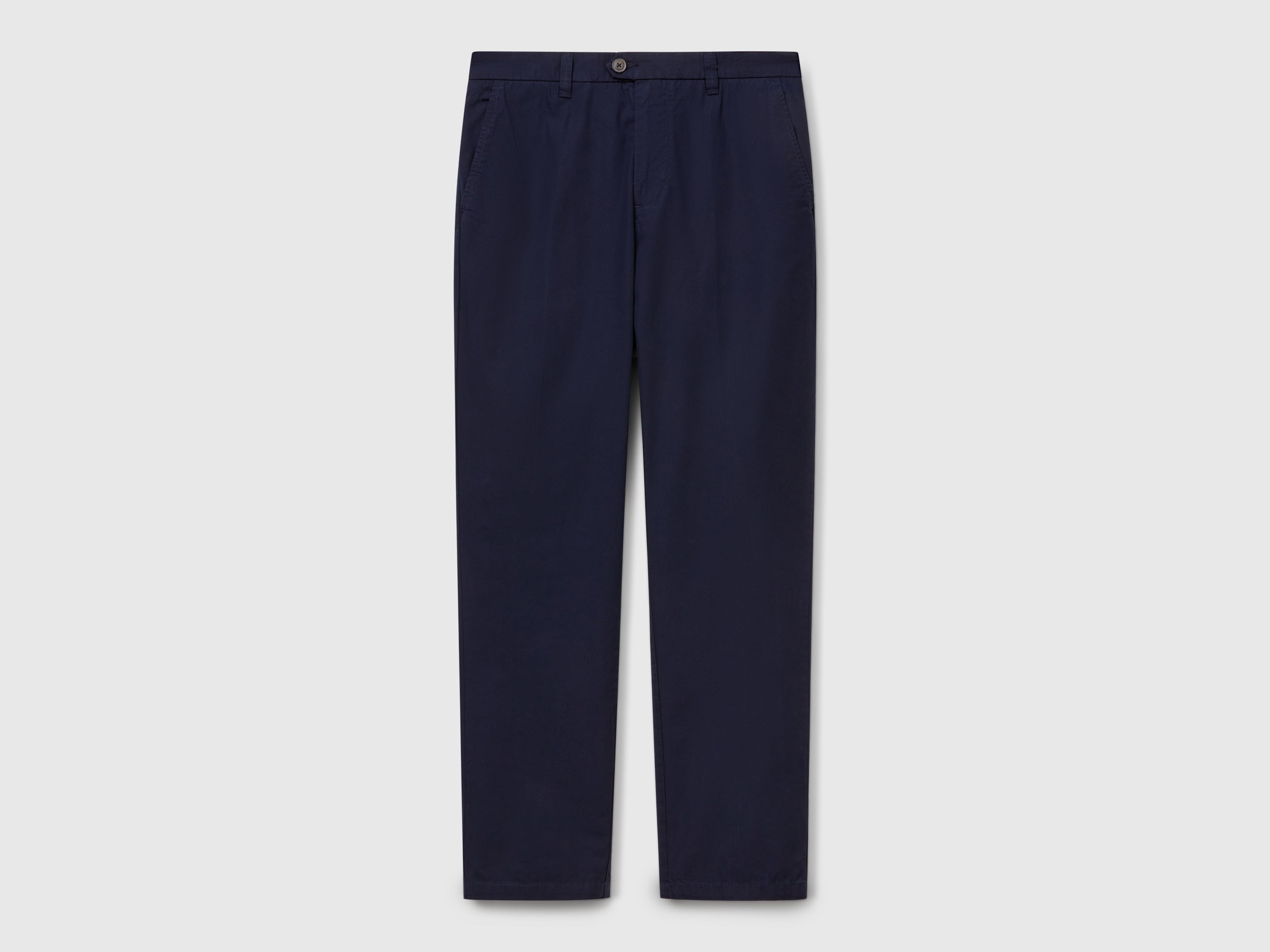 Slim-fit chinos in lightweight cotton - ucb_image_FS