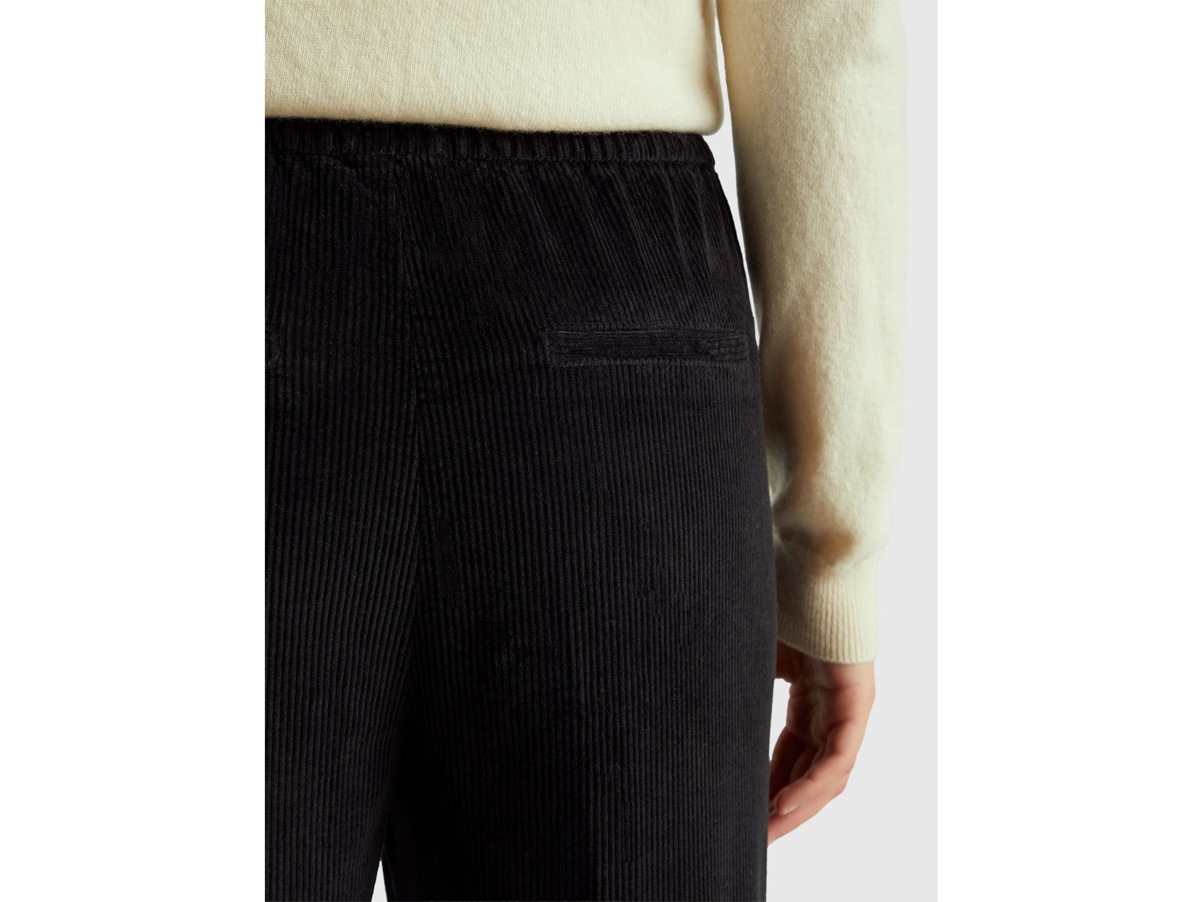 Chinos in velvet with stretch waist - ucb_image_FY
