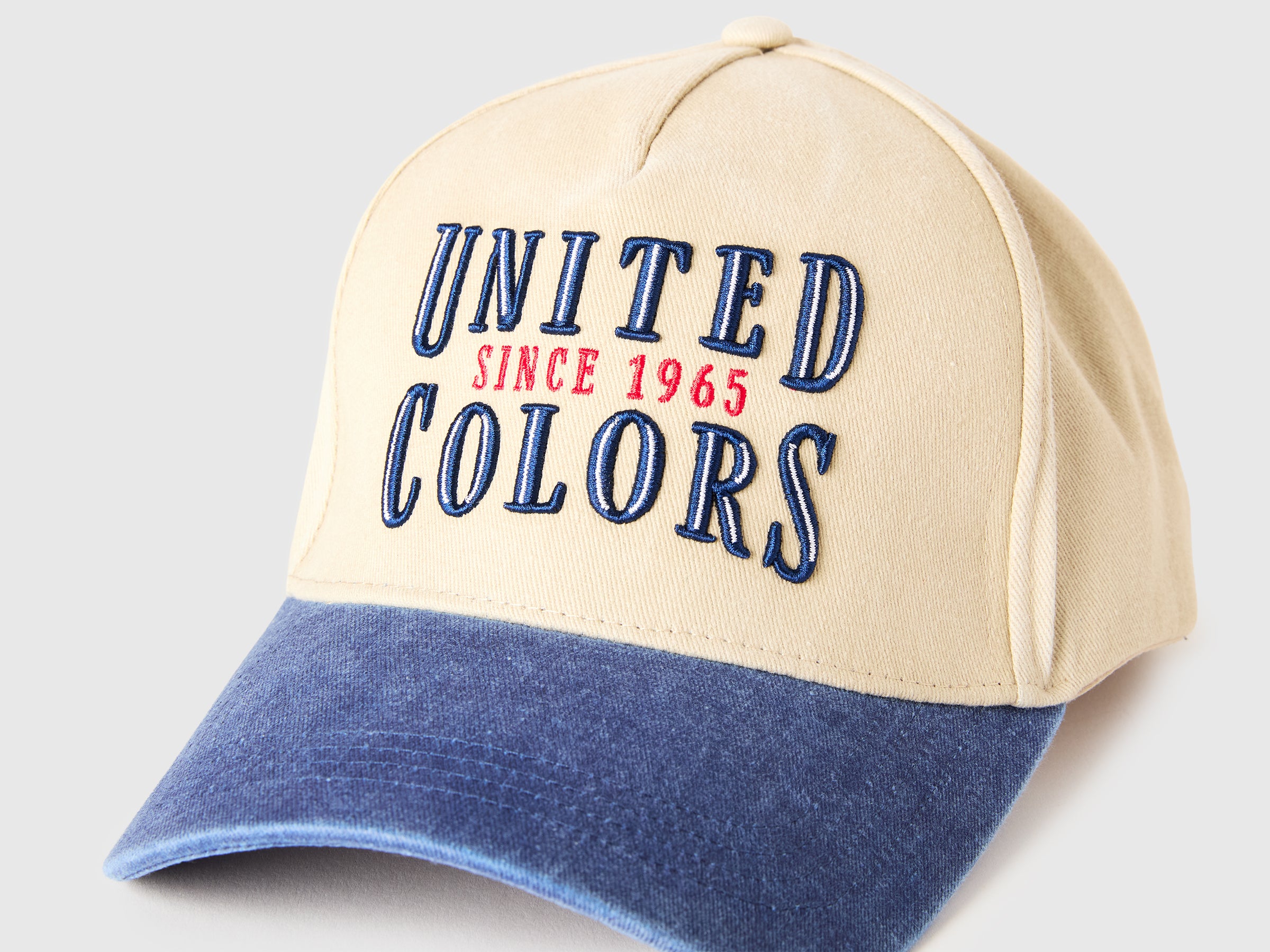 Baseball cap with embroidery - ucb_image_DS1