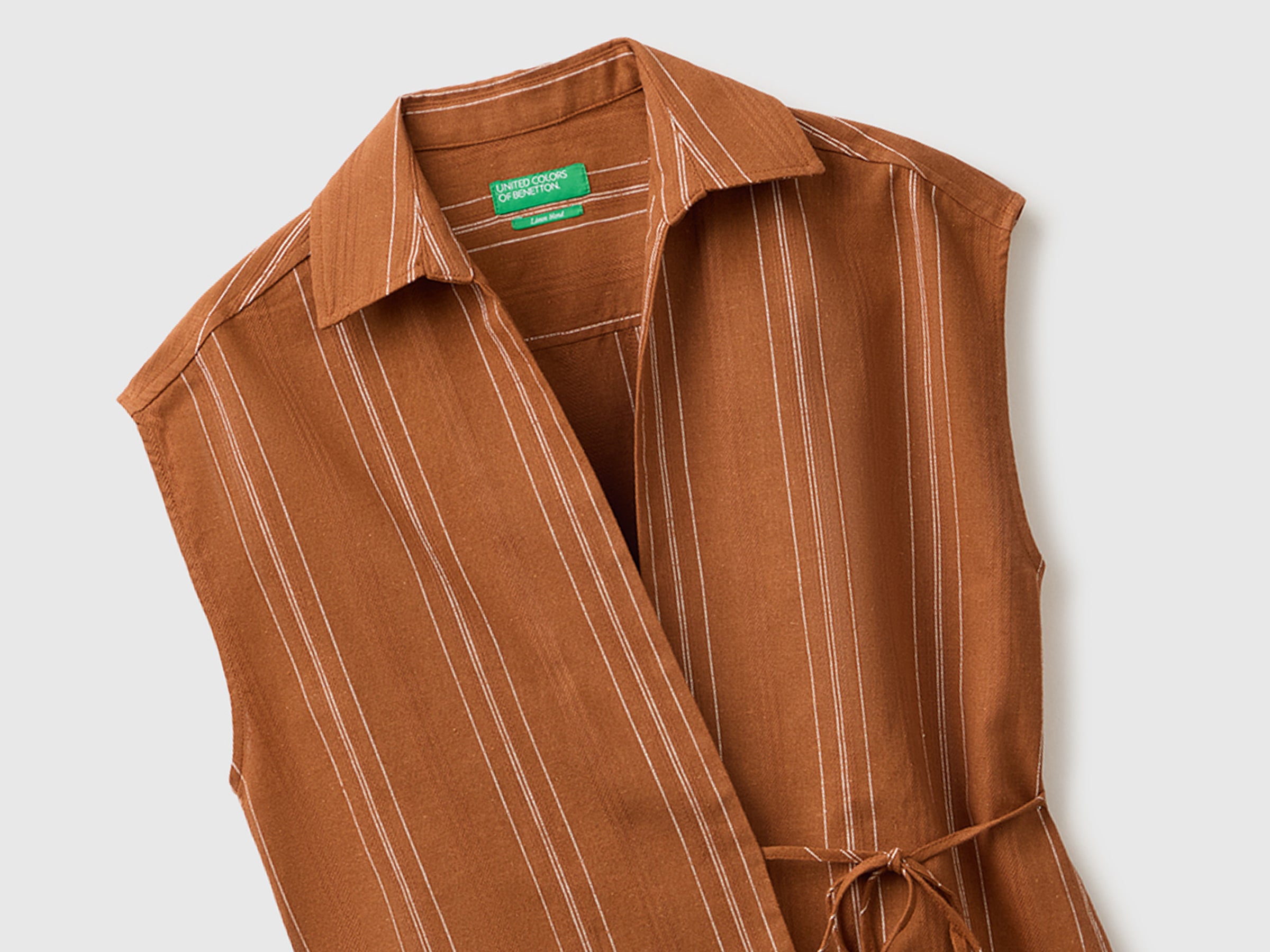 Blusa cruzada em mistura de linho - ucb_image_FY