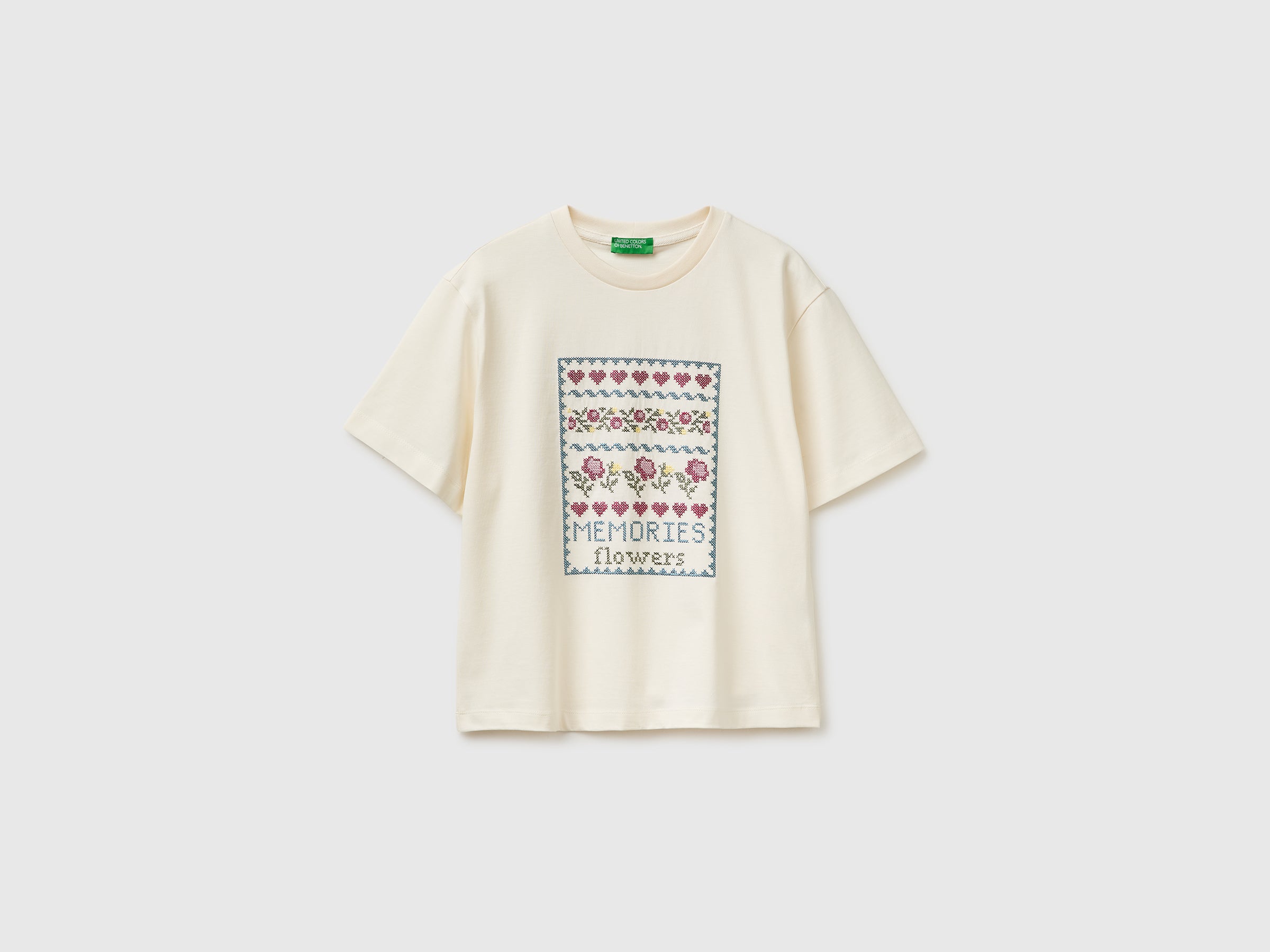 T-shirt with embroidery - ucb_image_FS