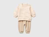 Stretch sweatshirt outfit - ucb_image_FS