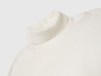 Cream turtleneck sweater in cashmere and wool blend - ucb_image_DS1
