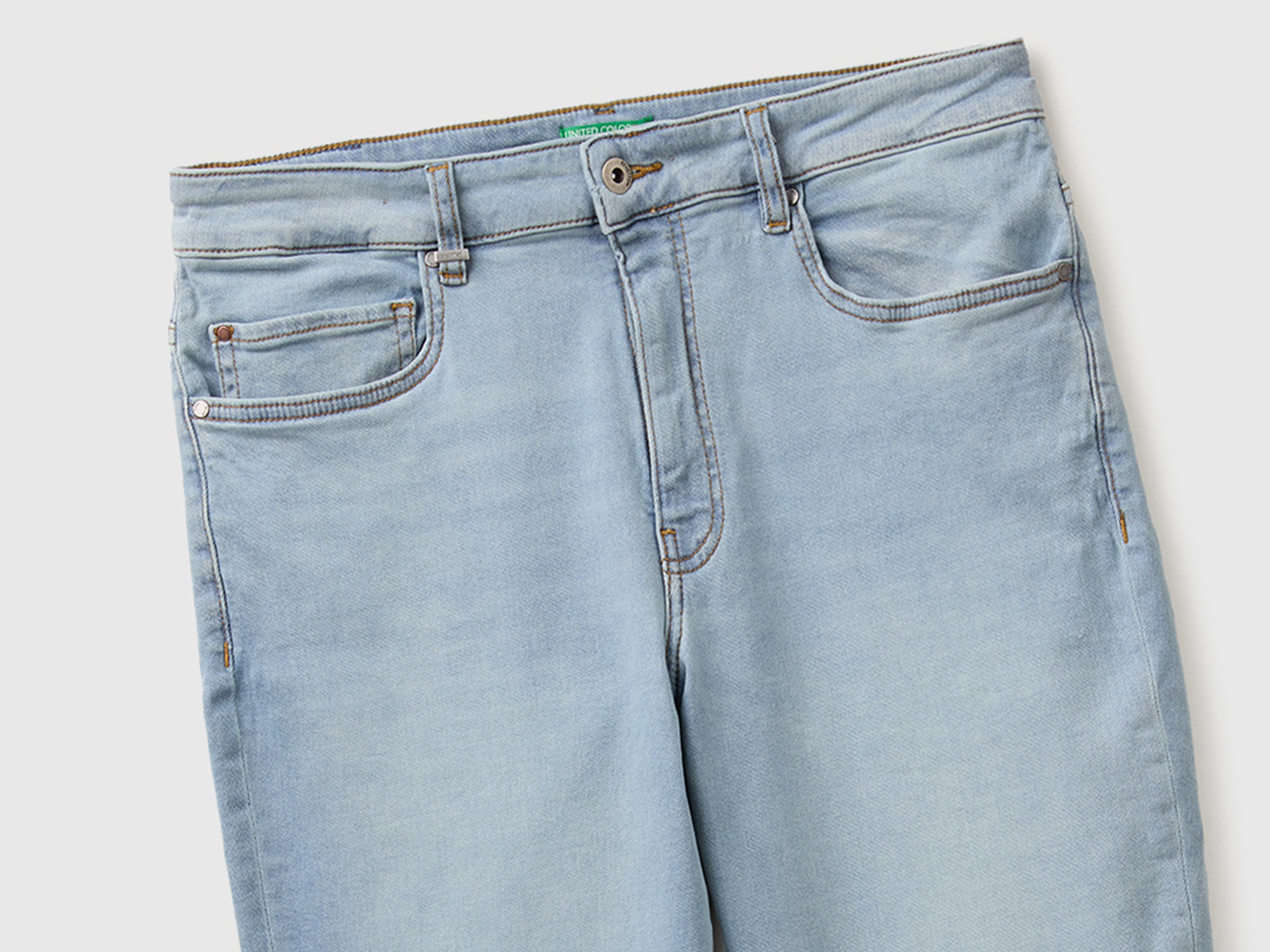 Slim fit high-waisted jeans - ucb_image_FY