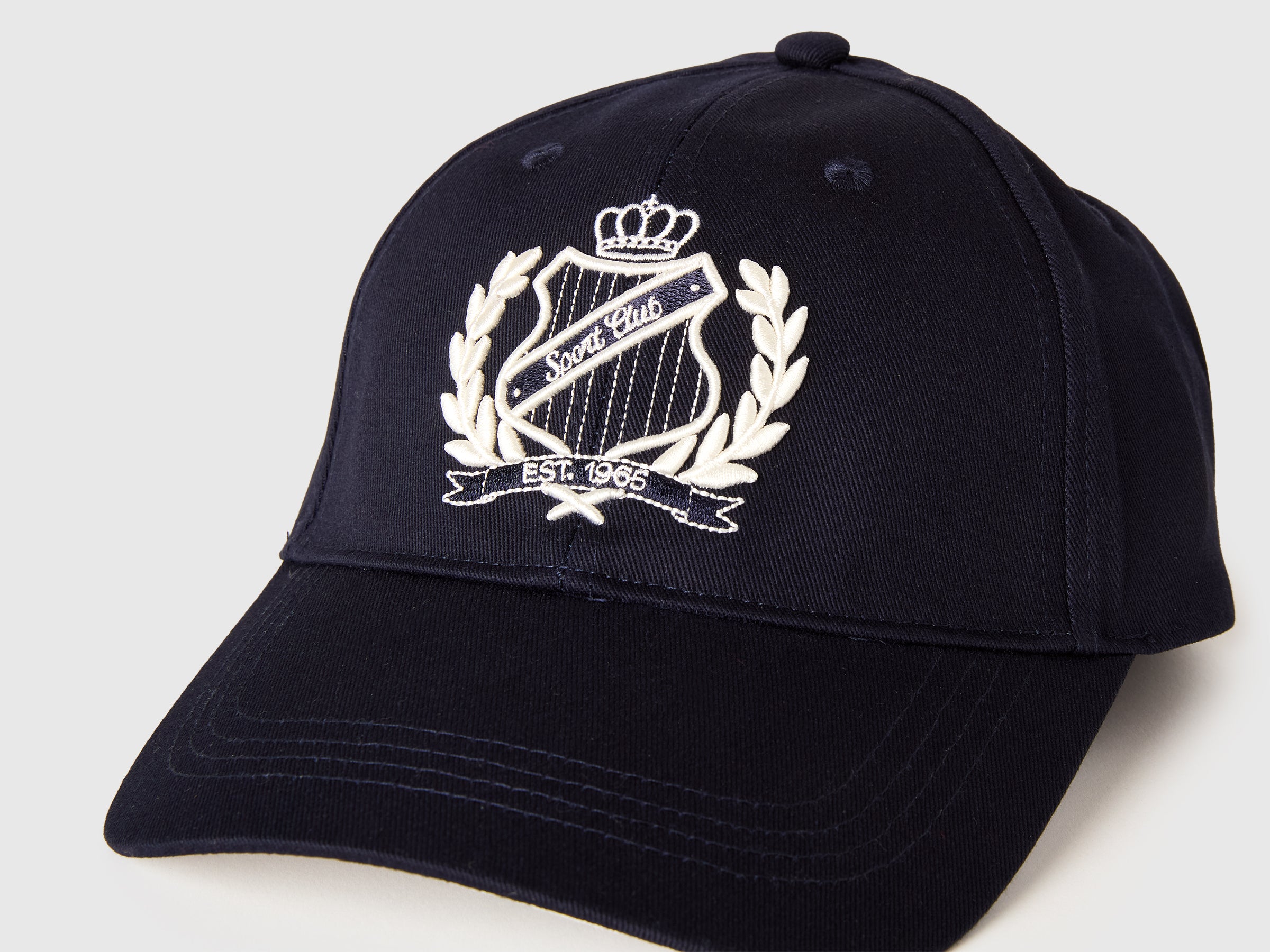 Baseball cap with embroidery - ucb_image_DS1