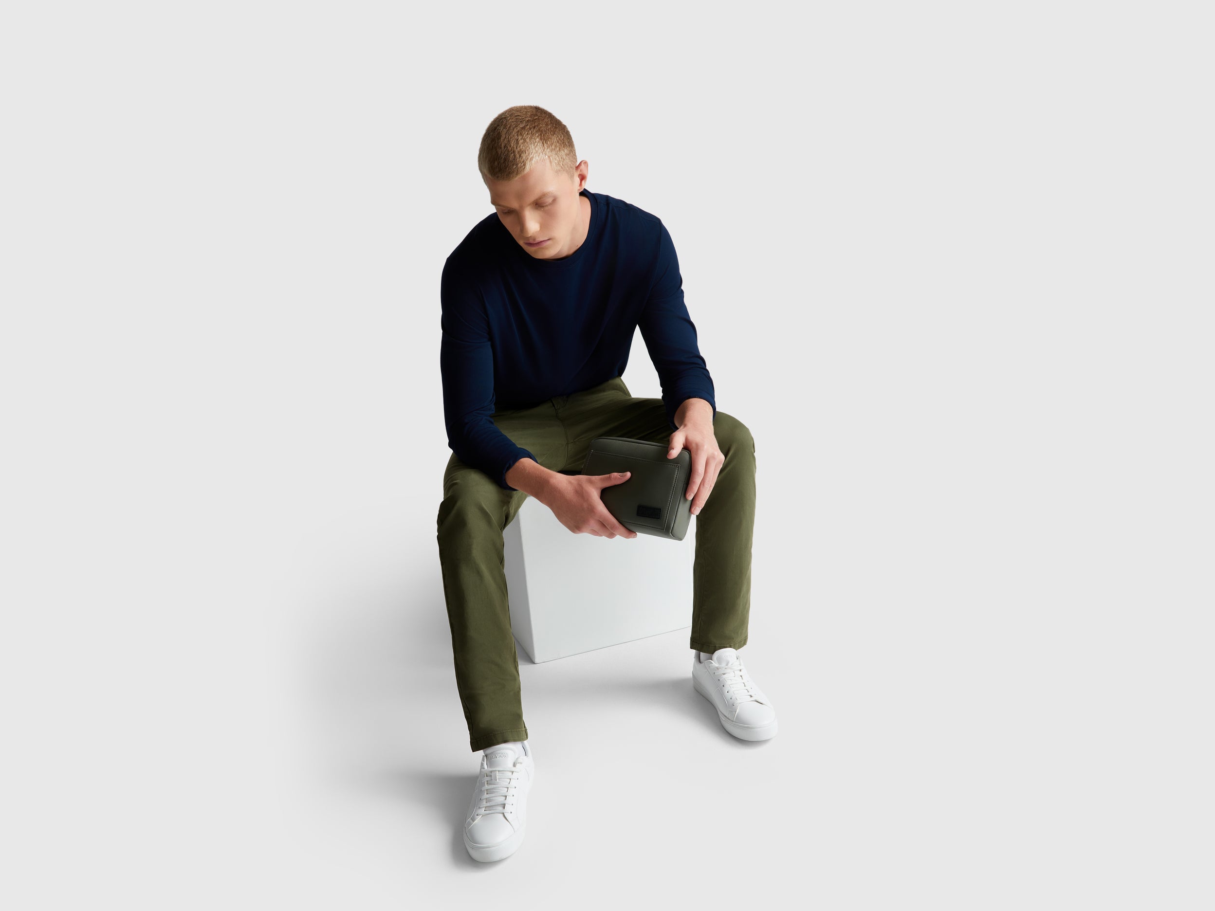 Chinos slim fit em algodão - ucb_image_FY