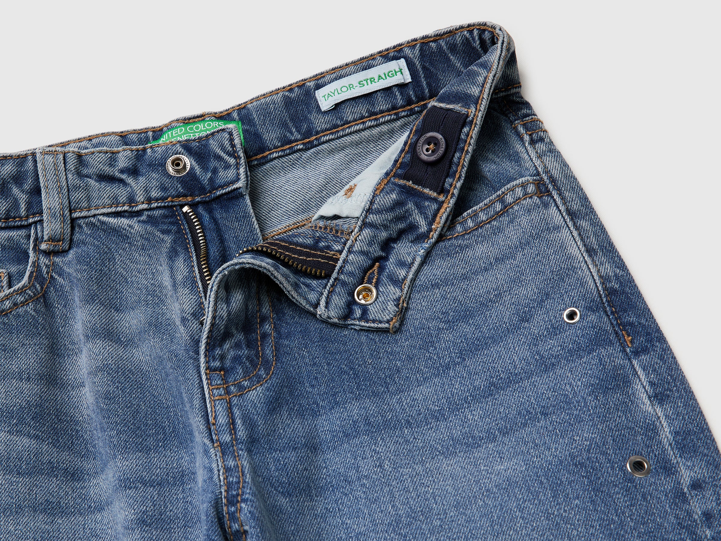 Straight jeans with eyelets - ucb_image_DS1
