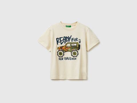 T-shirt with print and application - ucb_image_FS