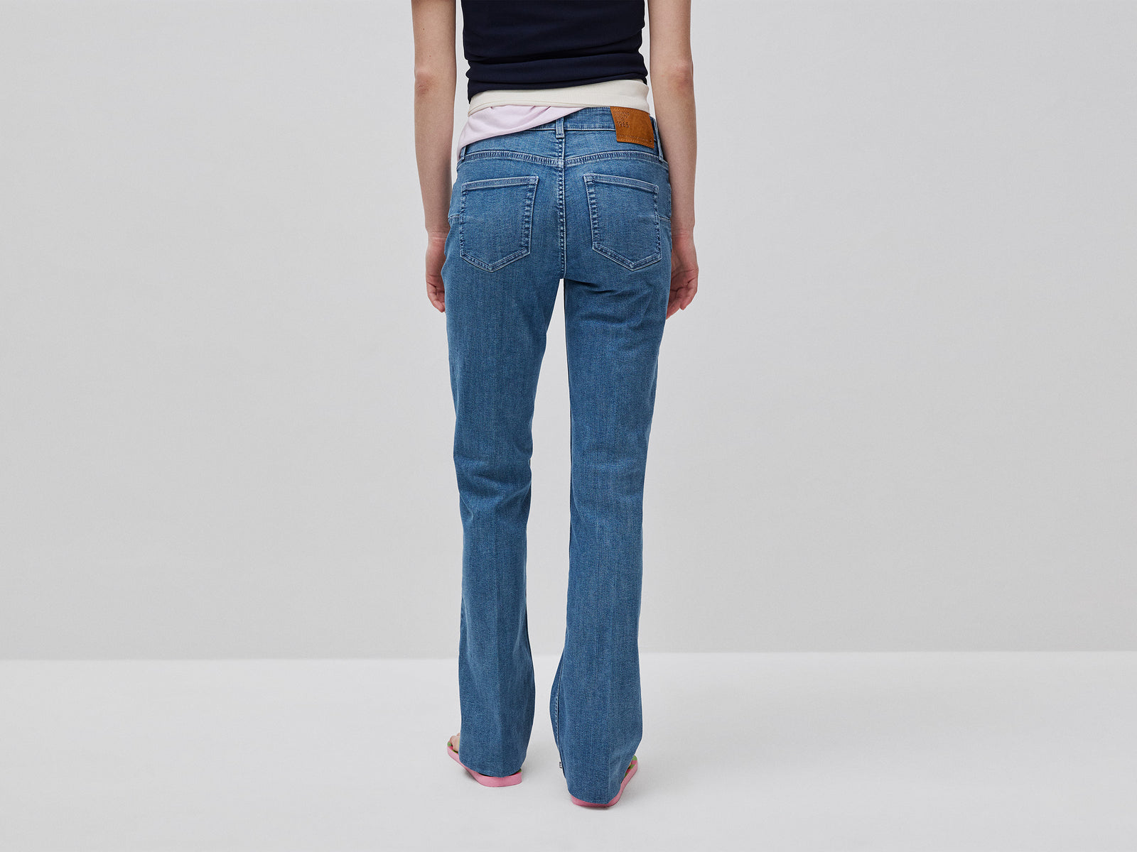Jeans flare fit - ucb_image_B