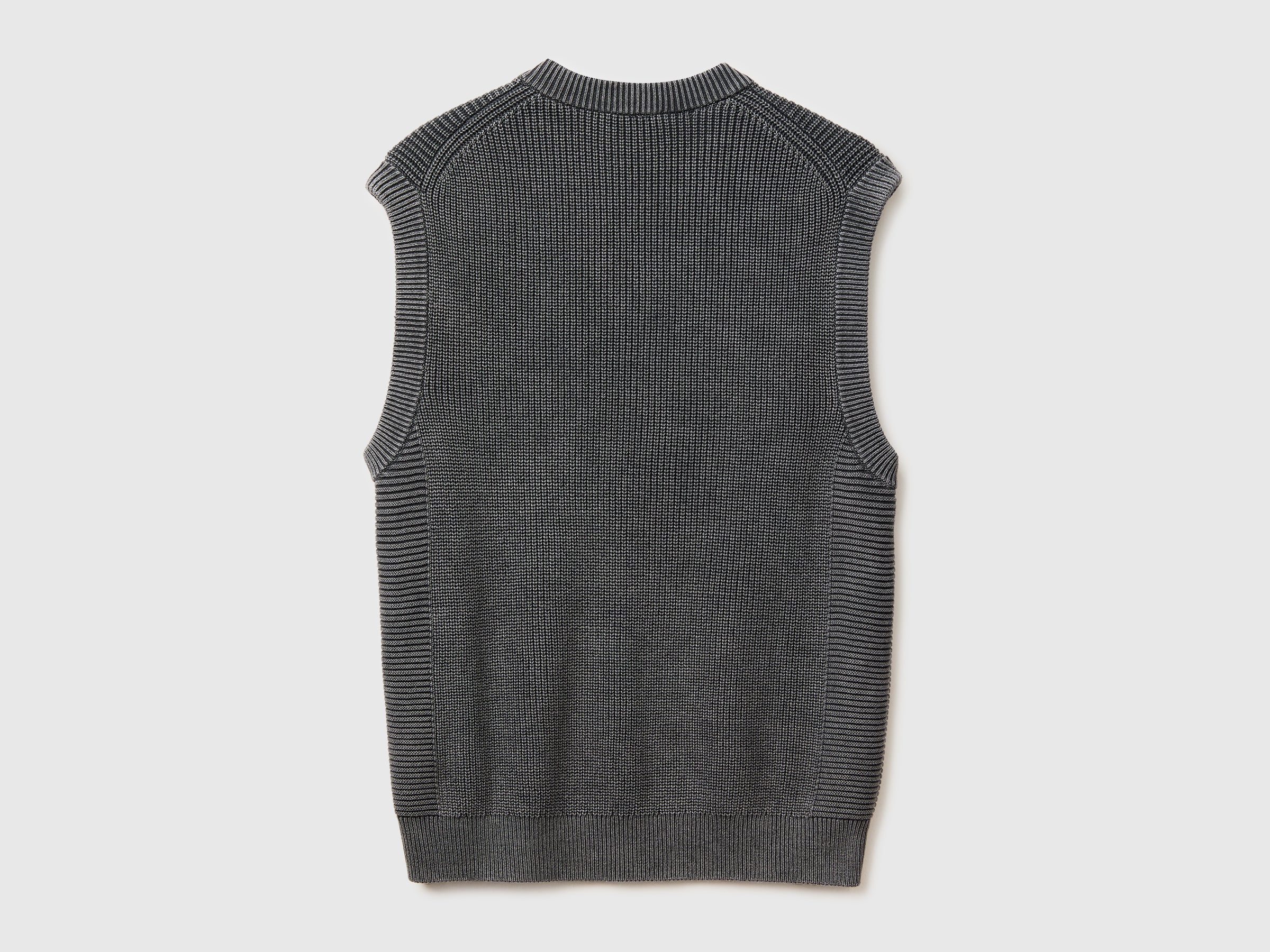 Stone washed regular fit vest - ucb_image_BS