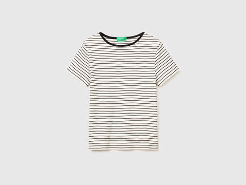 T-shirt de gola redonda às riscas - ucb_image_FS