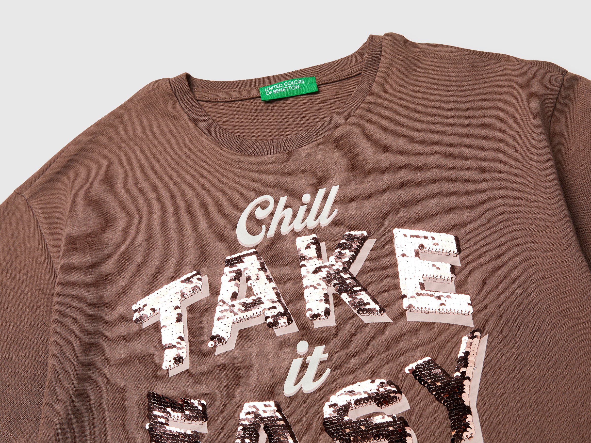 T-shirt com estampa e lantejoulas - ucb_image_DS1