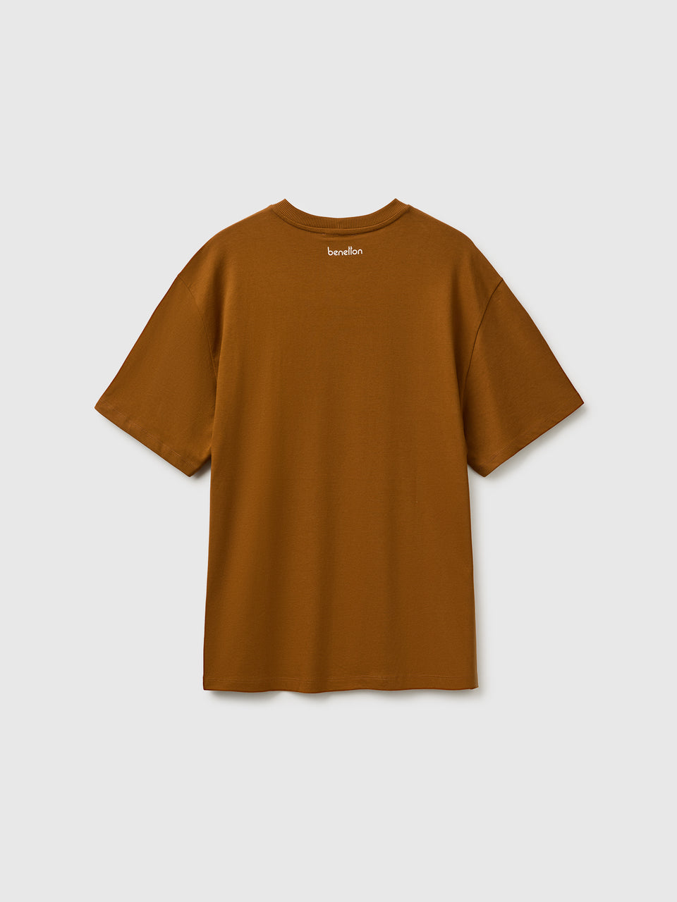 T-shirt relaxed fit com estampa em algodão orgânico - ucb_image_BS