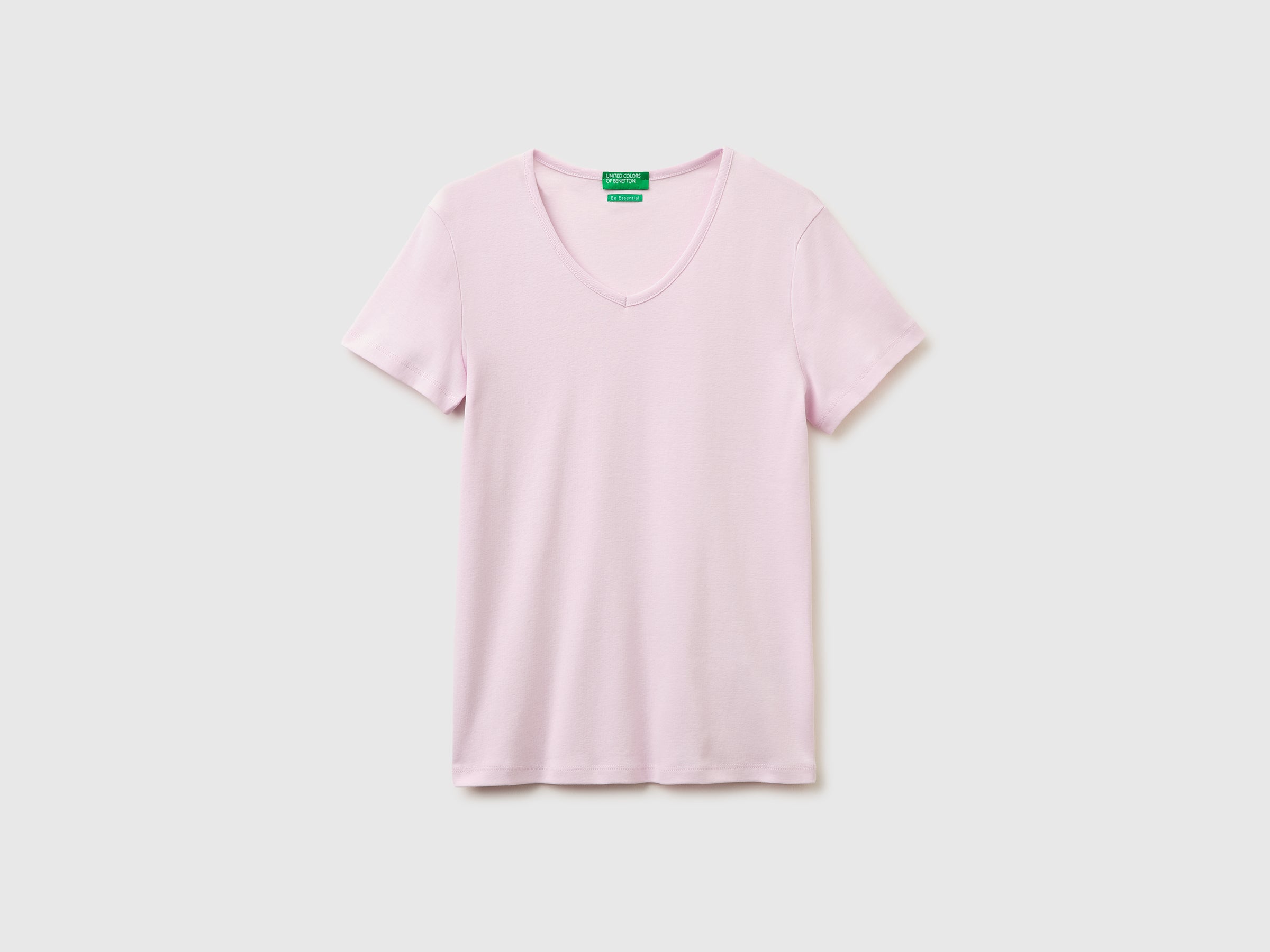 T-shirt slim fit com decote em V - ucb_image_FS