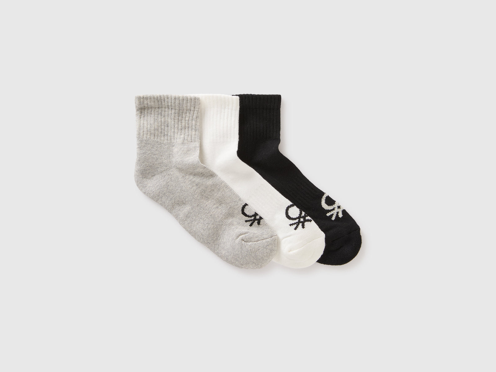 Três pares de meias curtas em tecido turco - ucb_image_FS
