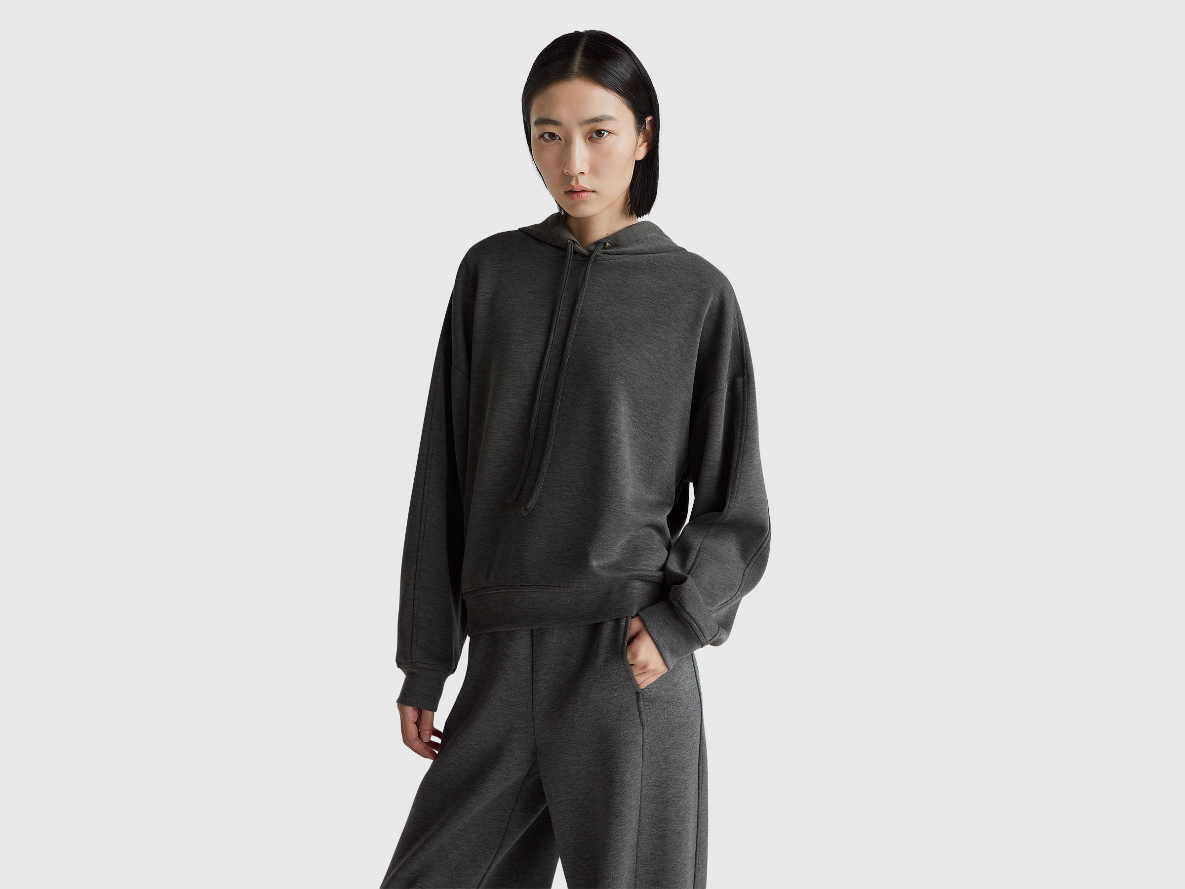 Sweat com capuz em mistura de viscose - ucb_image_F