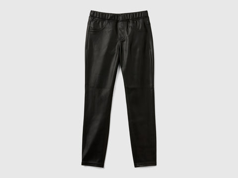 Calças em tecido efeito pele - ucb_image_FS