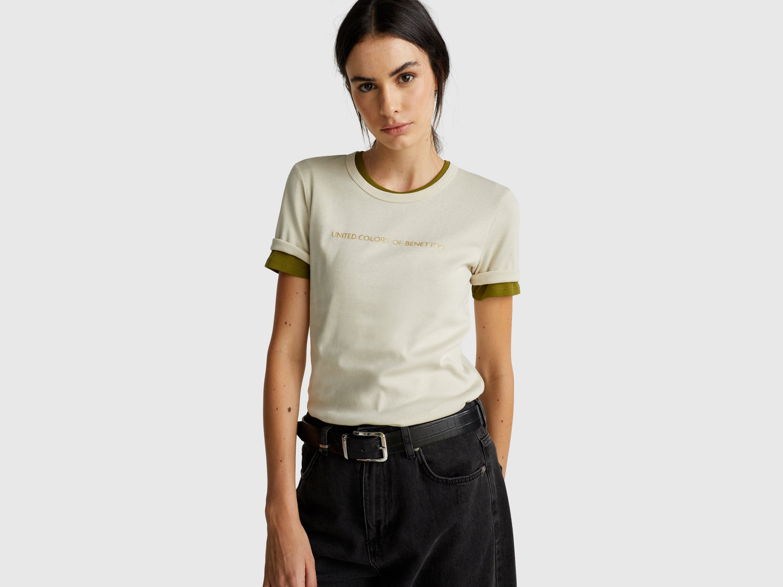 T-shirt in 100% cotton with glitter print logo