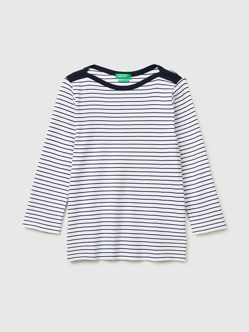 T-shirt às riscas com decote à barco - ucb_image_FS