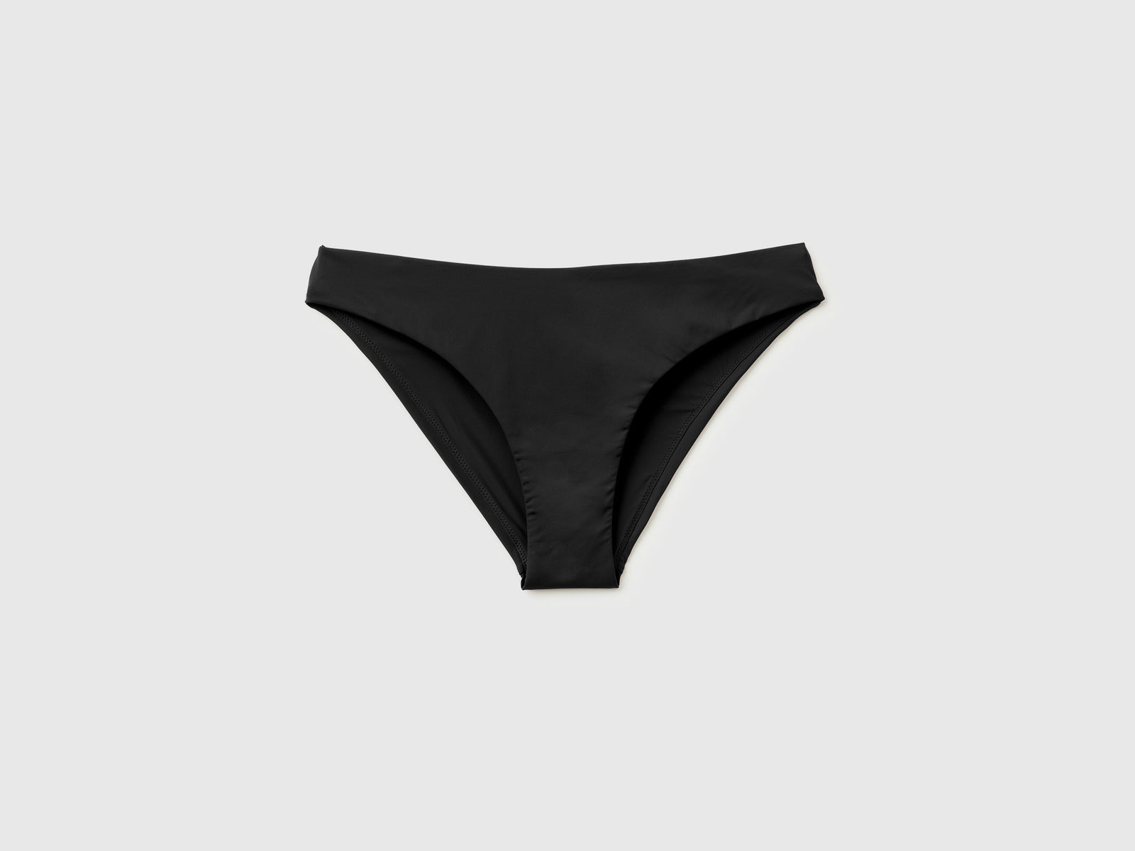 Classic swim briefs in ECONYL® - ucb_image_FS