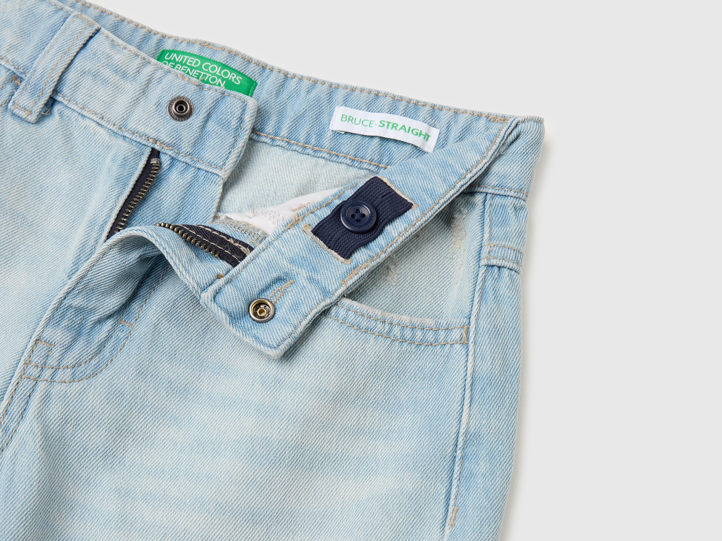 Denim Bermuda shorts with pockets - ucb_image_DS1