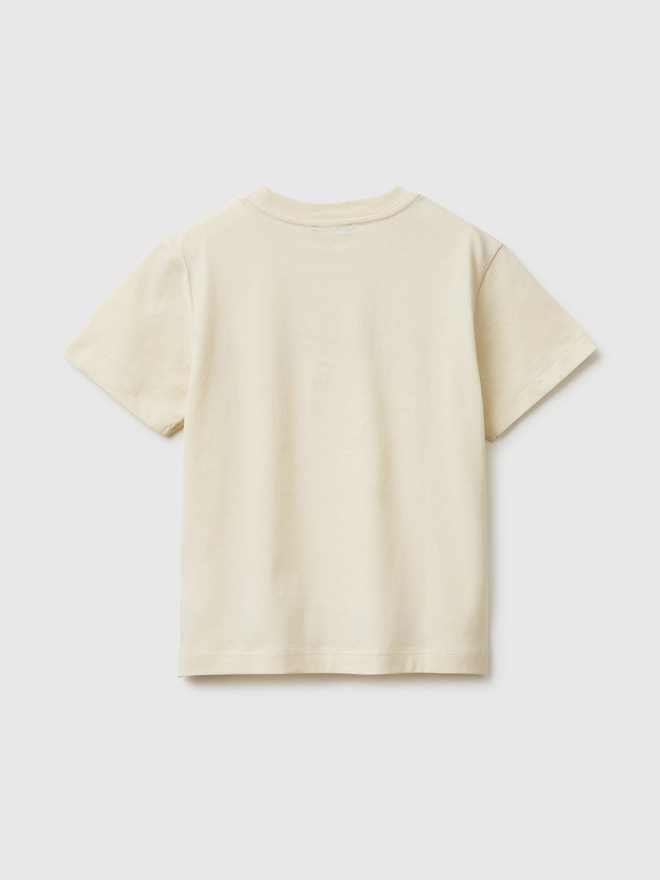 T-shirt with print and application - ucb_image_BS