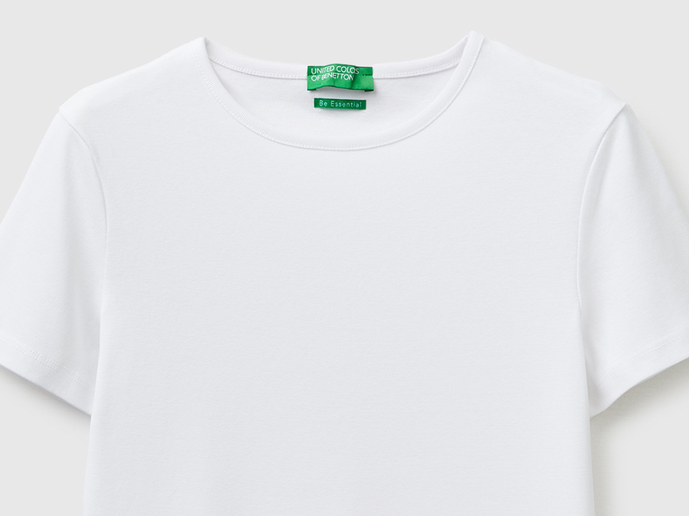 T-shirt de gola redonda slim fit - ucb_image_DS1