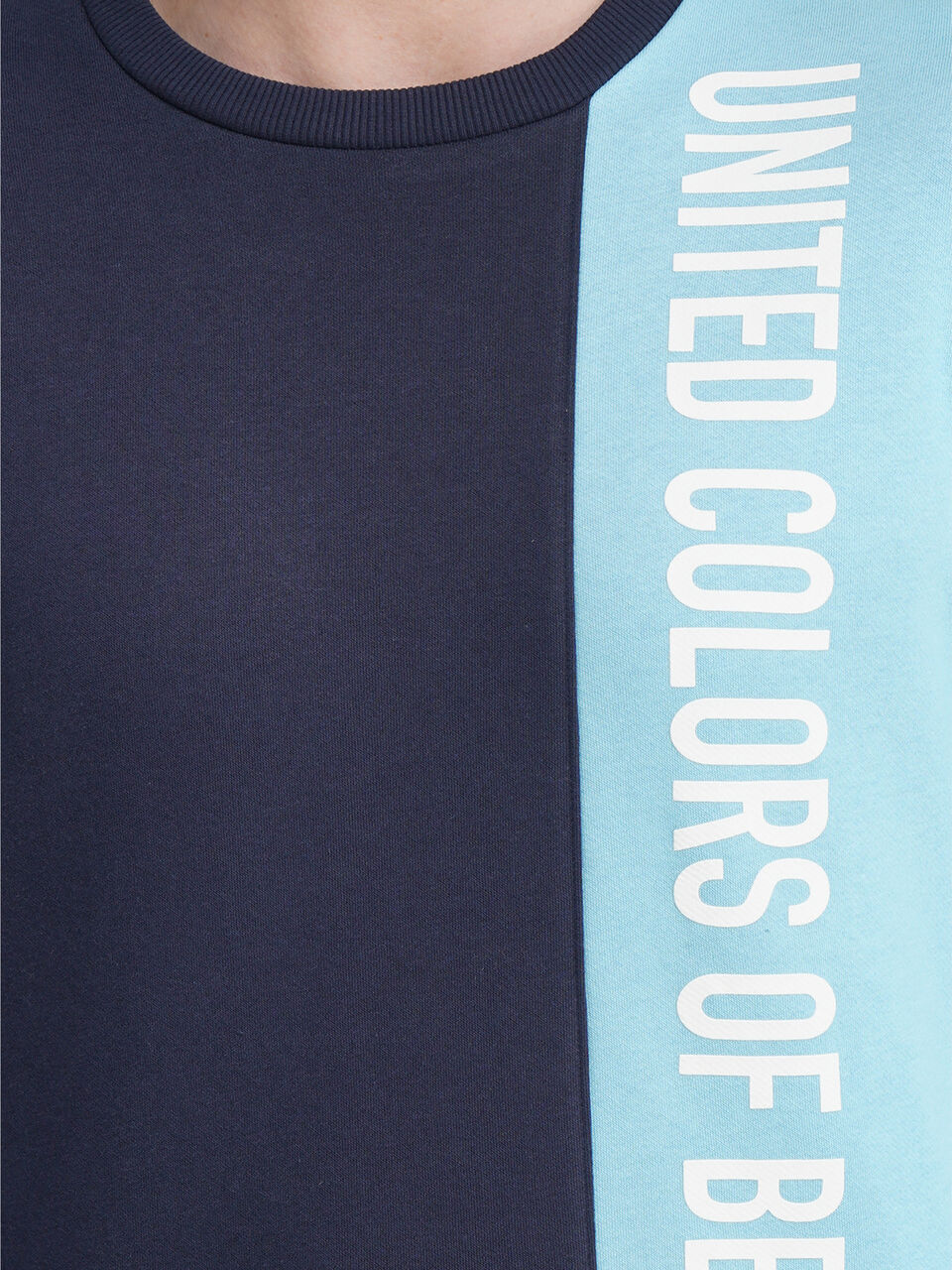 Vertical Color Blocked Sweat image number null