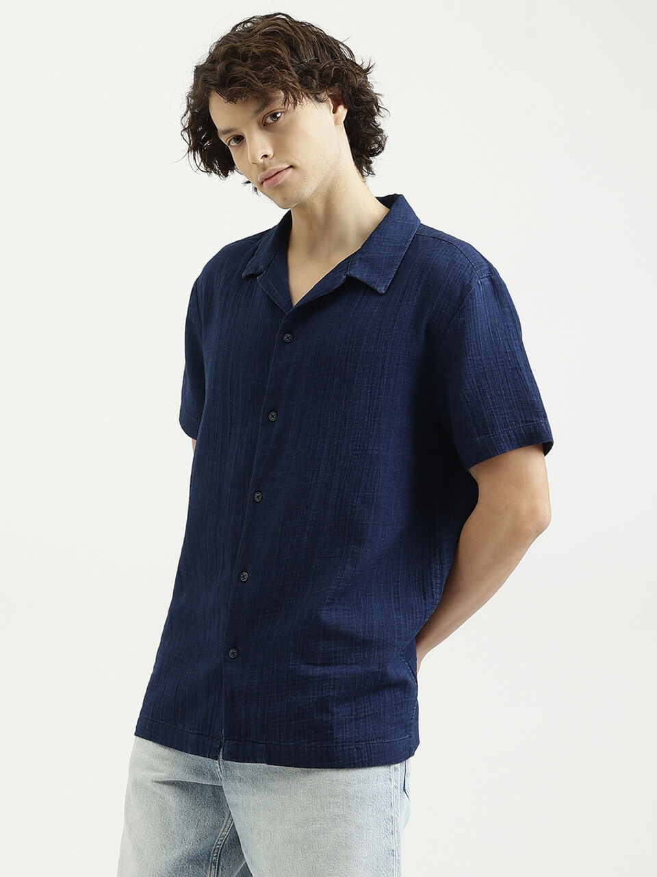 H/S INDIGO CRINKLE RESORT SHIRT image number null