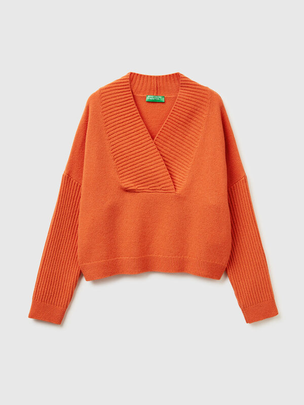 Pull col V coupe carrée Femme