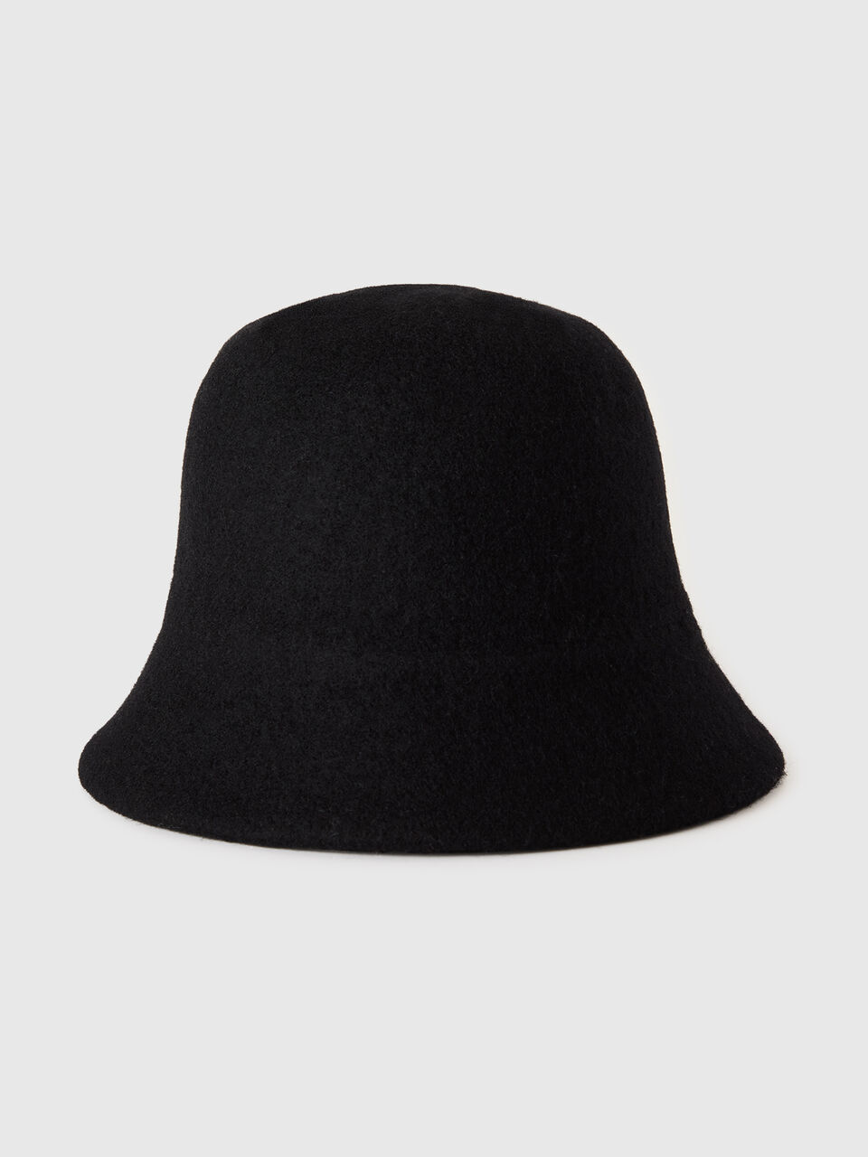 HAT Women image number null