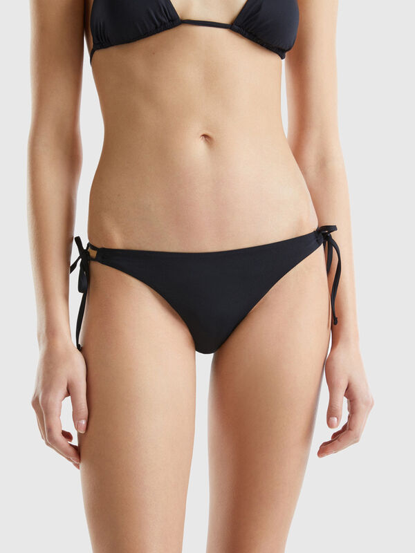 Swim bottoms with laces in ECONYL® Women