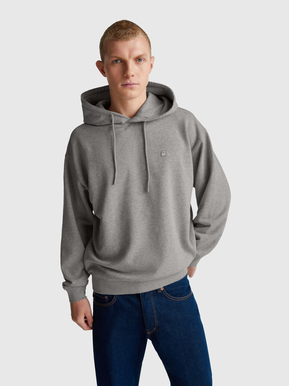 SWEATER W/HOOD Homme image number null