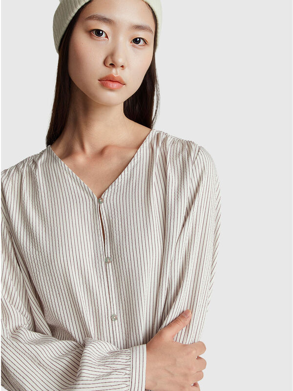 Chemise rayée à col en V Femme